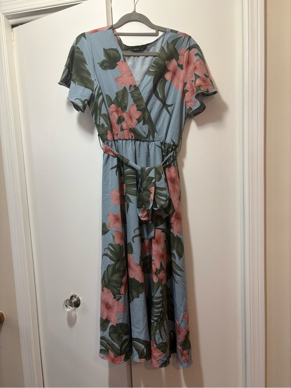 SHEIN Medium Light Blue Midi Dress with Dusty Pink Floral Print